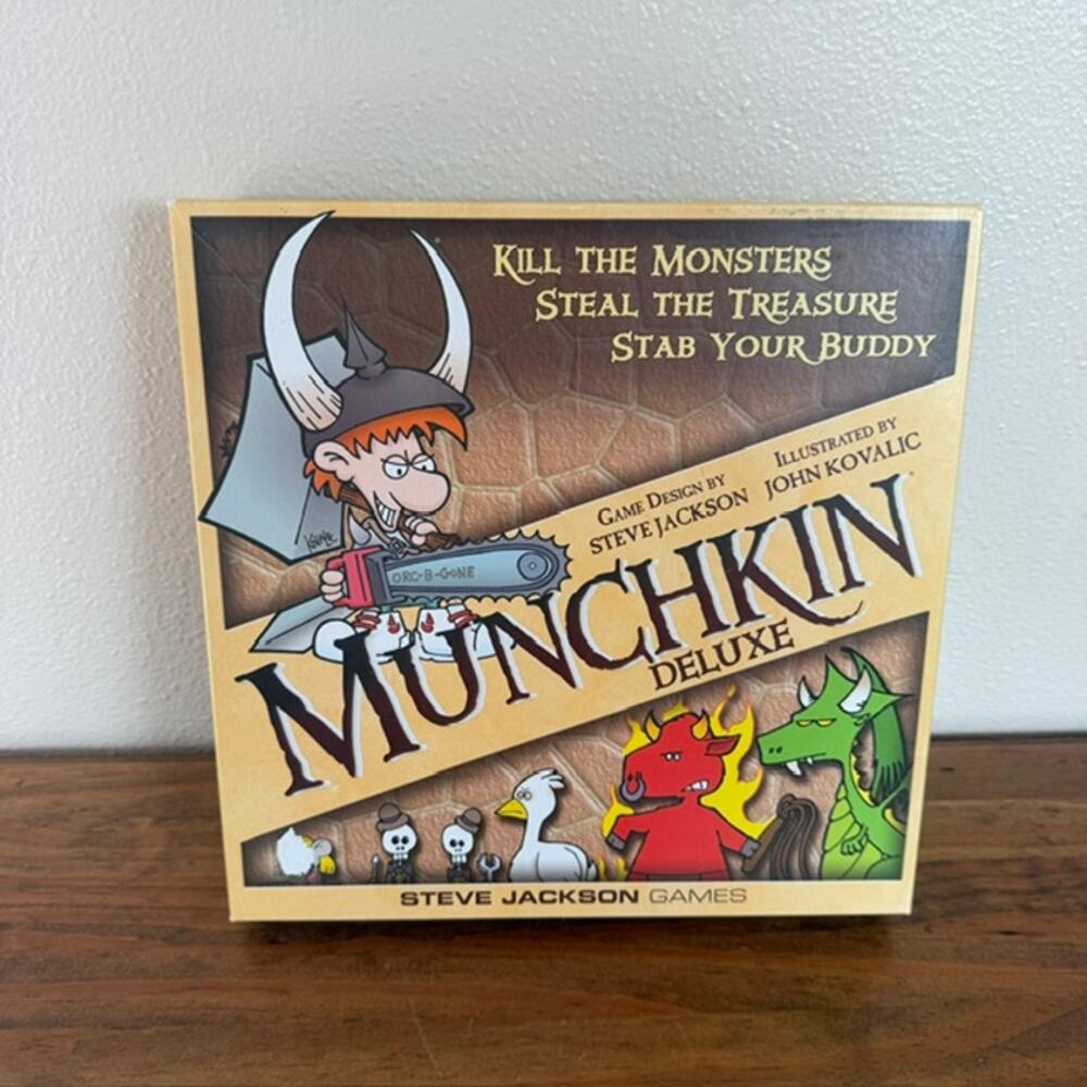 Munchkin Deluxe Board Card Game Steve Jackson Game
